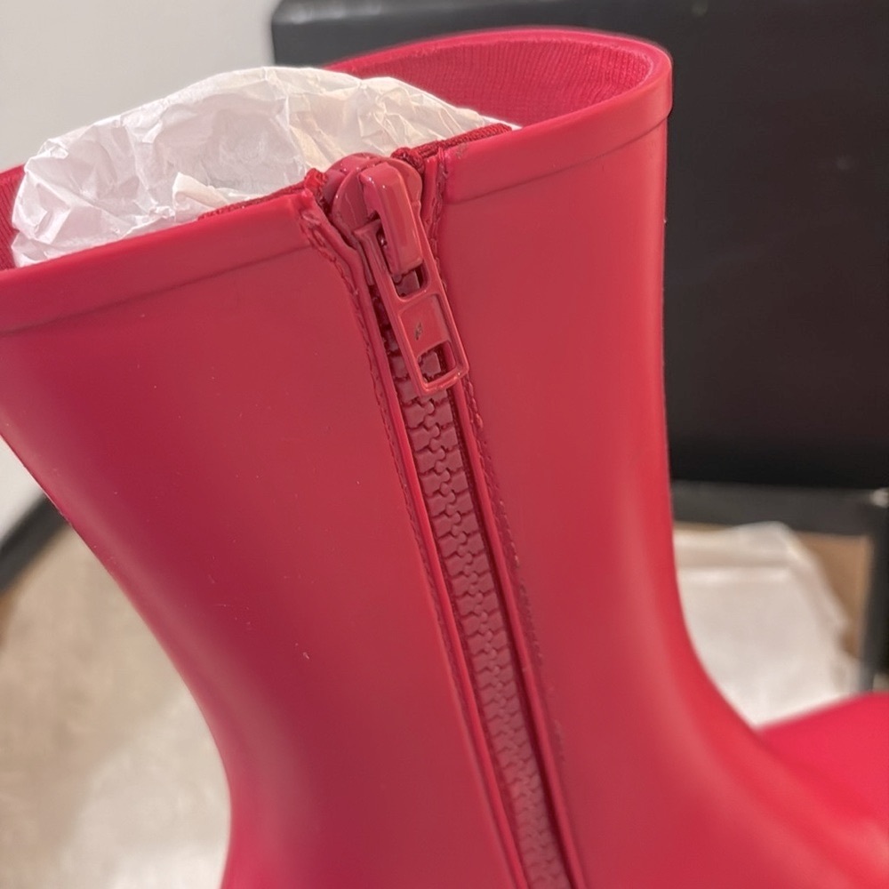 ❌SOLD OUT❌NIB [INC International Concepts] EverettP Block Heel Pink Rainboots - Picture 8 of 14